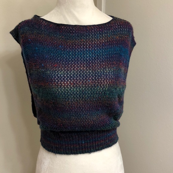 🔥3/15🔥Sasson Sleeveless Knit Top size Medium - Picture 2 of 4